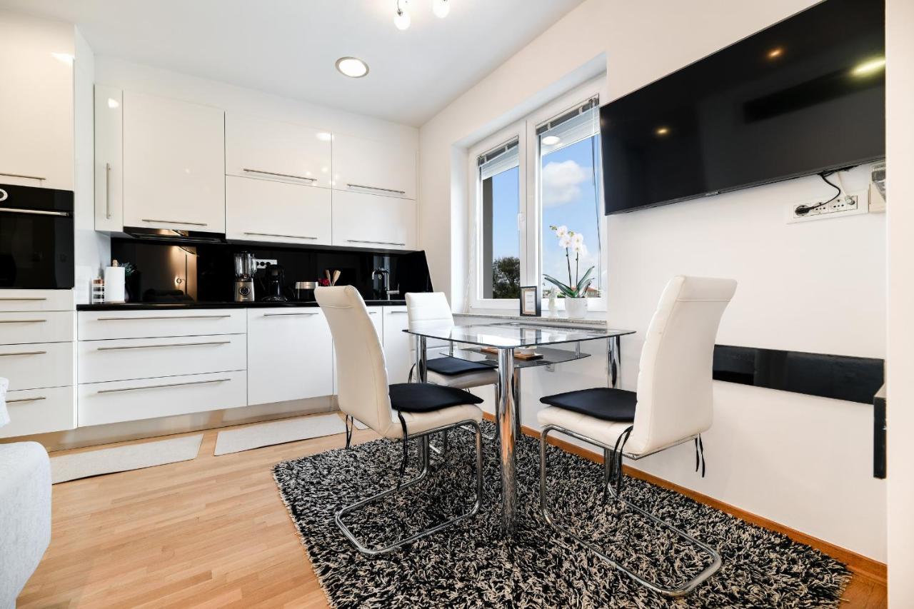 Lauris Luxury Apartment Zadar Buitenkant foto