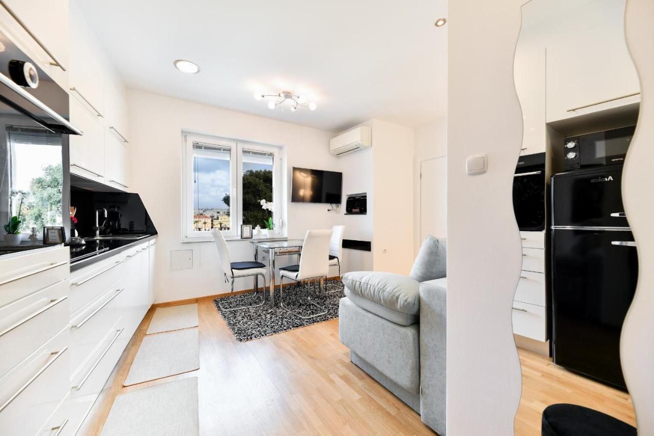 Lauris Luxury Apartment Zadar Buitenkant foto