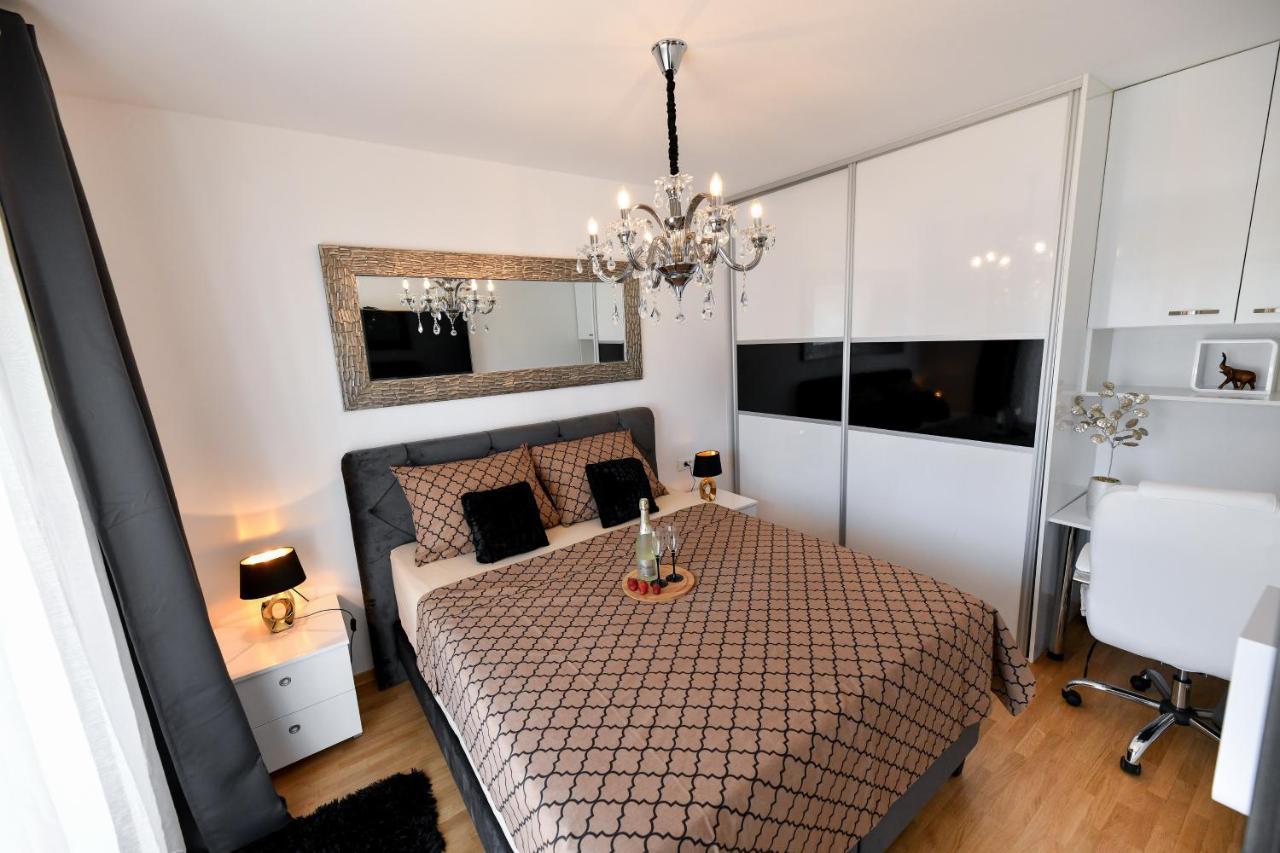 Lauris Luxury Apartment Zadar Buitenkant foto
